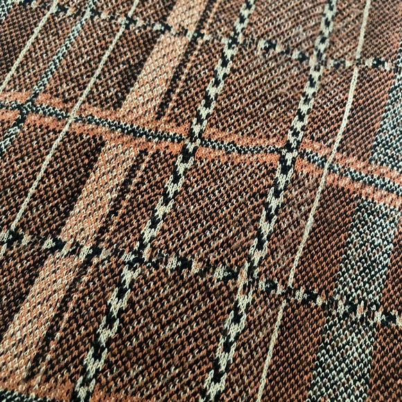 Zara Knit Tee - Picture 2 of 3